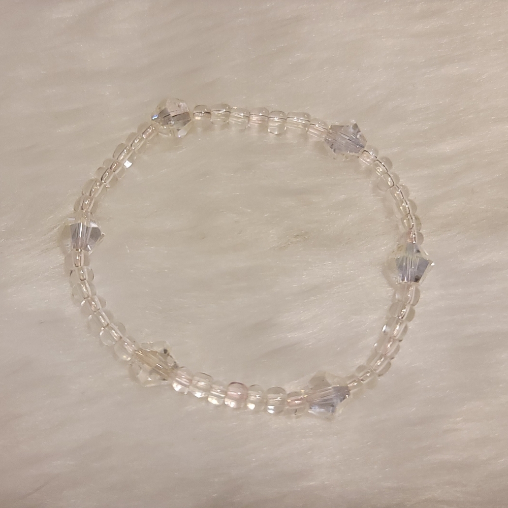 Hand-Made Crystal/Iridescent Bracelet